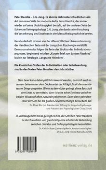 "Peter Handke – C.G. Jung. Es könnte nicht unterschiedlicher sein" vergleicht Handkes und Jungs Ideen und ihre Verbindung.