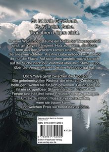 Text: "Es ist kein Geschenk. Es ist keine Gabe. Trau ihren Lügen nicht." Hintergrund: Ein Berg und bewaldete Landschaft.