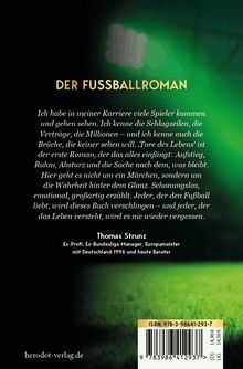 "DER FUSSBALLROMAN", Zitat über Spieler und Brüche von Thomas Strunz, Text auf grünem Hintergrund mit ISBN-Nummer unten rechts.