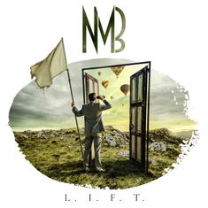 Text: "NMB", "L.I.F.T." Ein Mann hält eine weiße Flagge und schaut durch geöffnete Türen auf Heißluftballons.