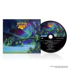 "AURORA YES" steht oben. Trackliste mit Titeln und Minutenangaben. Illustration: Fantasielandschaft mit leuchtenden Farben.