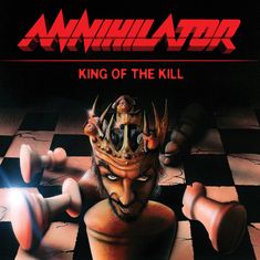 "Annihilator" und "King of the Kill" in Rot. Illustration: Eine teuflische Figur mit Krone auf einem Schachbrett.