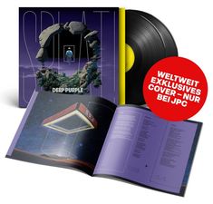 Der Text lautet "DEEP PURPLE". Zu sehen sind ein Schallplattencover, eine schwarze Vinyl-Schallplatte und ein offenes Booklet.