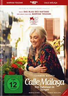 Texte: "Das Blau des Kaftans", "Maryam Touzani", "Calle Málaga", "Ein Zuhause in Tanger". 

Eine ältere Frau lächelt auf einem Balkon voller Blumen.