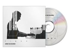„Piano“ und „Armin van Buuren“. Silhouette eines Pianisten mit Klaviertasten visualisiert. CD mit dezentem Regenbogeneffekt.
