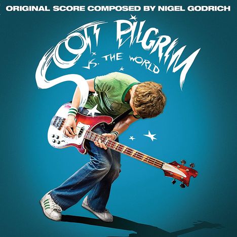 "Scott Pilgrim vs. the World" in dynamischer Schrift. Ein junger Mann spielt energetisch Bass, umgeben von Sternen auf blauem Hintergrund.