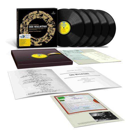 Box mit "Die Walküre" von Richard Wagner, Herbert von Karajan; mehrere Schallplatten und großformatige Begleithefte.