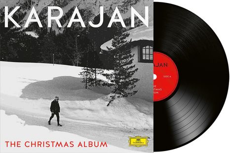 "Karajan" und "The Christmas Album" sind auf einem Albumcover. Ein Mann läuft durch eine verschneite Landschaft.