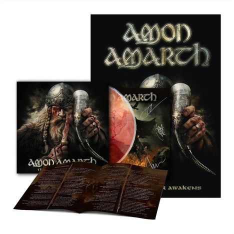Text: "Amon Amarth", "The Great Heathen Army". Viking mit Helm und Trinkhorn, zeigt Autorität und Kraft.