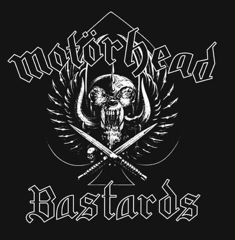 Text: "Motörhead Bastards". Illustration: Ein stilisierter Schädel mit Flügeln und gekreuzten Schwertern darunter.