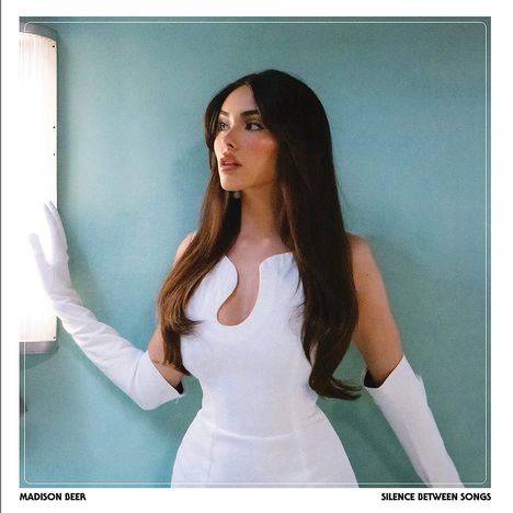 Madison Beer: Silence Between Songs, LP