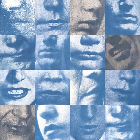 Es gibt keine auffälligen Texte. Die Illustration zeigt eine Collage von Lippen und Nasen in verschiedenen Blautönen.