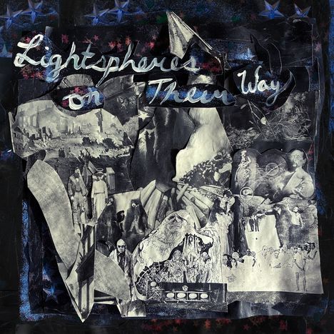 Text: “Lightspheres on Their Way.” 
Collage aus schwarz-weißen Bildern, darunter Personen und Szenen vor einem dunklen Hintergrund mit Sternen.