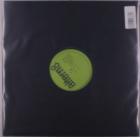 Grünes Etikett mit "altern 8" auf schwarzem Vinyl in einer Hülle. Rechts oben ein Barcode.
