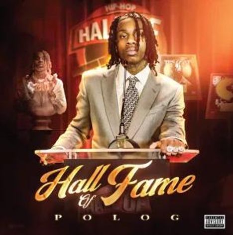 "Hall of Fame" und "Polo G" stehen in eleganter Schrift. Ein Mann in einem Anzug steht am Rednerpult mit Mikrofon.