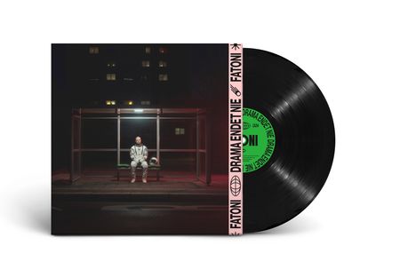 "DRAMA ENDET NIE FATONI" auf Vinylcover. Ein Astronaut in weißem Anzug sitzt alleine an einer Bushaltestelle nachts.