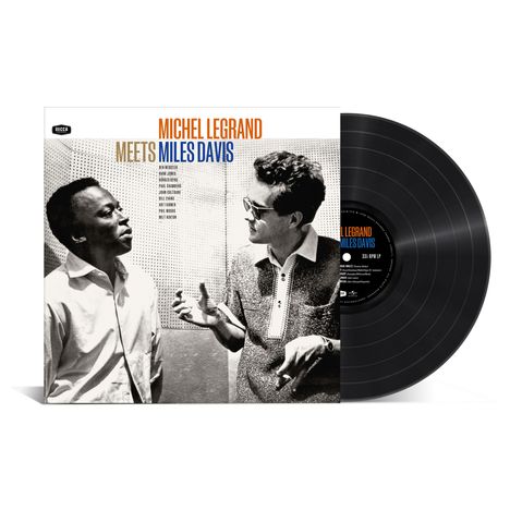 "Michel Legrand meets Miles Davis" Albumcover mit den beiden Männern im Gespräch. Rechte Seite zeigt eine Schallplatte.