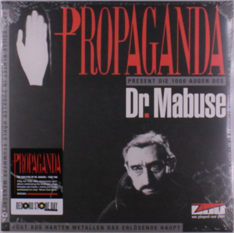 „PROPAGANDA PRESENT DIE 1000 AUGEN DES Dr. Mabuse“. Schwarz-weißes Porträt eines ernst blickenden Mannes.