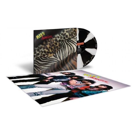 Albumcover "KISS Animalize" mit einem Tiermuster. Eine Schallplatte ist halb aus der Hülle gezogen.
