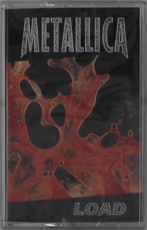 "METALLICA" in großer Schrift oben, "LOAD" unten. Dahinter ist eine flüssige, rot-schwarze Musterung.