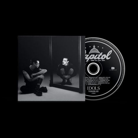 CD mit Capitol-Logo. Schwarz-Weiß-Cover zeigt Person vor Spiegel, die ihr Spiegelbild anschaut.