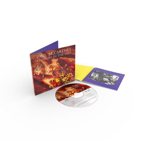 "PAUL McCARTNEY FLOWERS IN THE DIRT" steht auf einem CD-Cover. Eine CD und zwei Booklets liegen daneben.