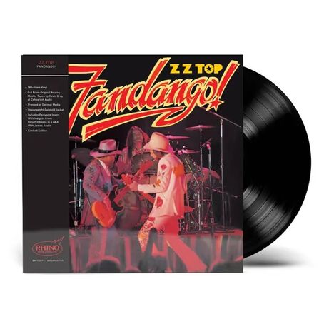 "ZZ Top Fandango!" in gelber und roter Schrift. Drei Musiker auf der Bühne mit Gitarren, Schlagzeug im Hintergrund. Vinyl sichtbar.