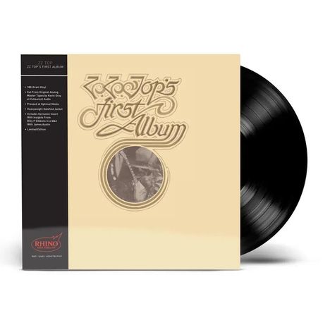 „ZZ Top's First Album“ steht in stilisierter Schrift auf einem Schallplattencover. Ovales Foto eines Musikers darunter.