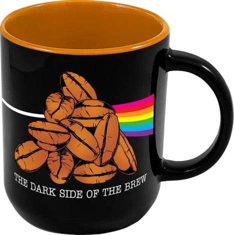 Text: "THE DARK SIDE OF THE BREW". Illustration: Kaffeebohnen, Regenbogenstreifen auf schwarzem Becher mit orangener Innenseite.