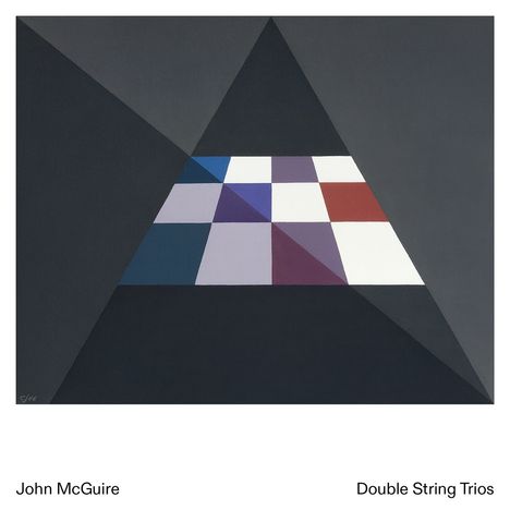 "John McGuire" links unten, "Double String Trios" rechts unten. Eine abstrakte Illustration mit farbigen Dreiecken.