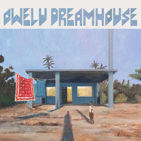 Text "Owely Dreamhouse". Illustration eines Hauses mit Wäscheleinen und einem Kind, das davor steht.