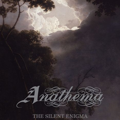 Text: "Anathema", "The Silent Enigma". Dunkle, dramatische Wolkenlandschaft mit Bäumen, geheimnisvolle Atmosphäre.