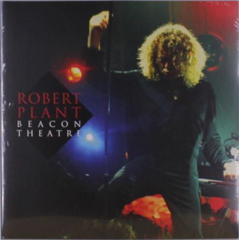 "Robert Plant Beacon Theatre" steht in weißer und roter Schrift. Ein Sänger mit lockigem Haar singt unter bunten Lichtern.