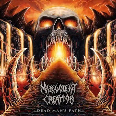 "Malevolent Creation" und "Dead Man's Path". Bedrohlicher Schädel mit Flammen, düstere Umgebung, Zähne aus Flammen.