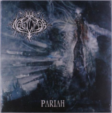 Text: Pariah. Dunkles, mystisches Bild mit schemenhafter Gestalt und ornamentalem Logo oben links.