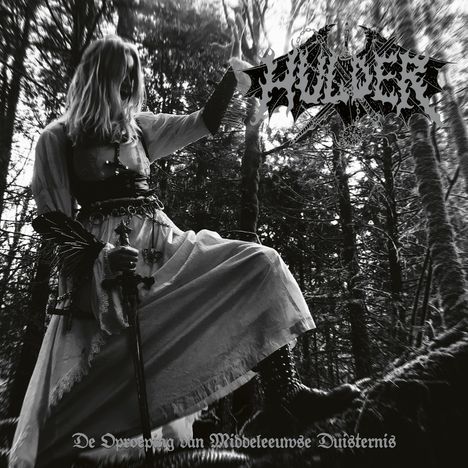 Logo: "Hulder". Text darunter: "De Oproeping van Middeleeuwse Duisternis". Person in mittelalterlicher Kleidung im Wald.