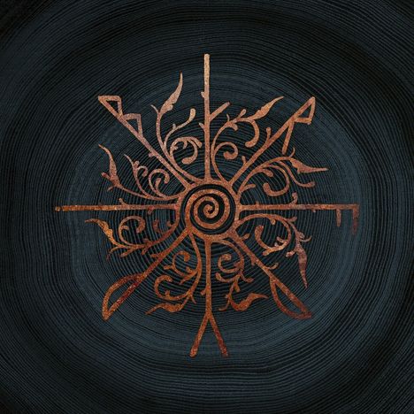Künstlerisches Design mit kupferfarbenen, verzweigten Ranken und Spiralen auf dunklem, konzentrischem Hintergrund.