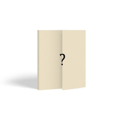 Eine beiger gefalteter Karton mit einem Fragezeichen in der Mitte.