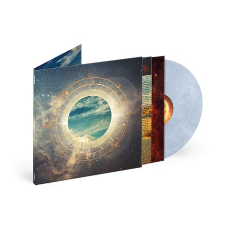 Albumcover-Illustration mit goldenem Kreis vor Sternenhimmel, gezacktem Rand, hellblauer Vinyl-Schallplatte.