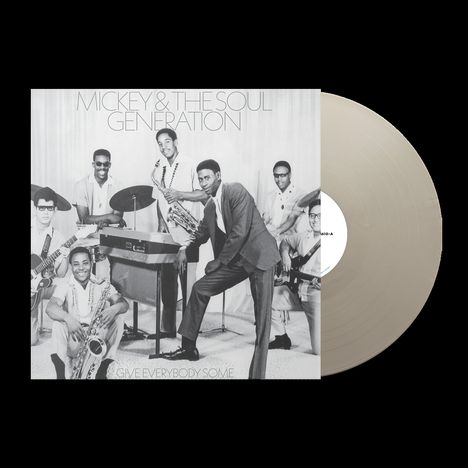 "Mickey & the Soul Generation" und "Give Everybody Some" sind oben und unten zu sehen. Schwarz-weißes Band-Foto mit Platte.