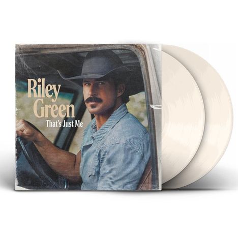 "Riley Green - That's Just Me" steht auf dem Albumcover; ein Mann mit Hut sitzt am Steuer eines Wagens.