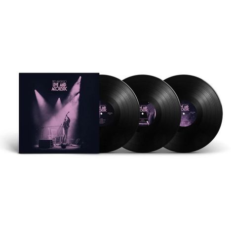 "Troy Akinsano Live and Acoustic". Ein Albumcover zeigt eine Live-Performance-Szene, daneben drei Schallplatten.