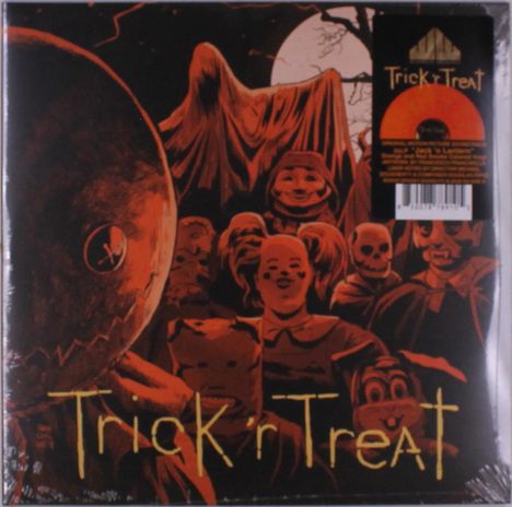 "Trick 'r Treat" steht in gelber Schrift. Illustration von gruselig maskierten Gestalten vor einem großen Vollmond.