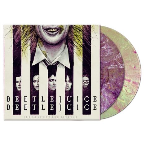 Text: "BEETLEJUICE BEETLEJUICE BEETLEJUICE ORIGINAL MOTION PICTURE SOUNDTRACK." 

Illustration: Gruseliges Gesicht in schwarz-weißen Streifen mit gelbem Haar. Zwei bunte Schallplatten.