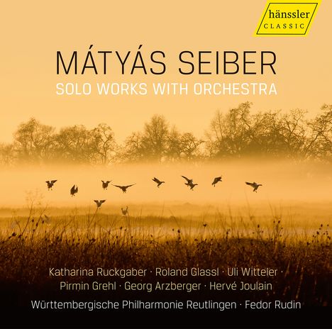 "MÁTYÁS SEIBER SOLO WORKS WITH ORCHESTRA" steht über einer Landschaft mit Bäumen und fliegenden Vögeln in der Dämmerung.