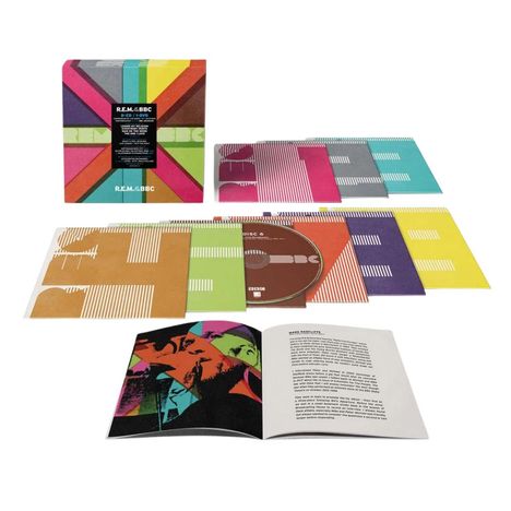 "R.E.M. at the BBC", CD/DVD-Box mit bunten Covern und einem Begleitheft.