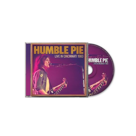 „Humble Pie Live in Cincinnati 1983“ steht auf einem CD-Cover mit einem Musiker, der Gitarre spielt.