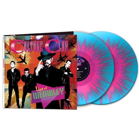 „Culture Club Live at Wembley“ steht auf einem bunten Cover mit Bandmitgliedern und zwei farbigen Schallplatten.