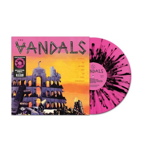 Albumcover mit Text: "The Vandals", "When in Rome Do as the Vandals". Colosseum vor gelbem Himmel. Pink-violettes Vinyl.