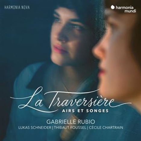 "La Traversière: Airs et Songes" von Gabrielle Rubio. Links unscharf reflektiertes Gesicht einer Frau.